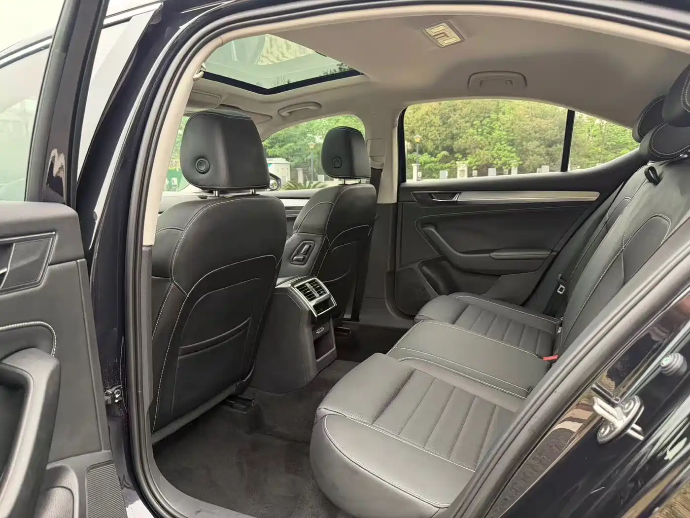 Škoda Superb 2019 TSI330 DSG Comfort Edition фото 6
