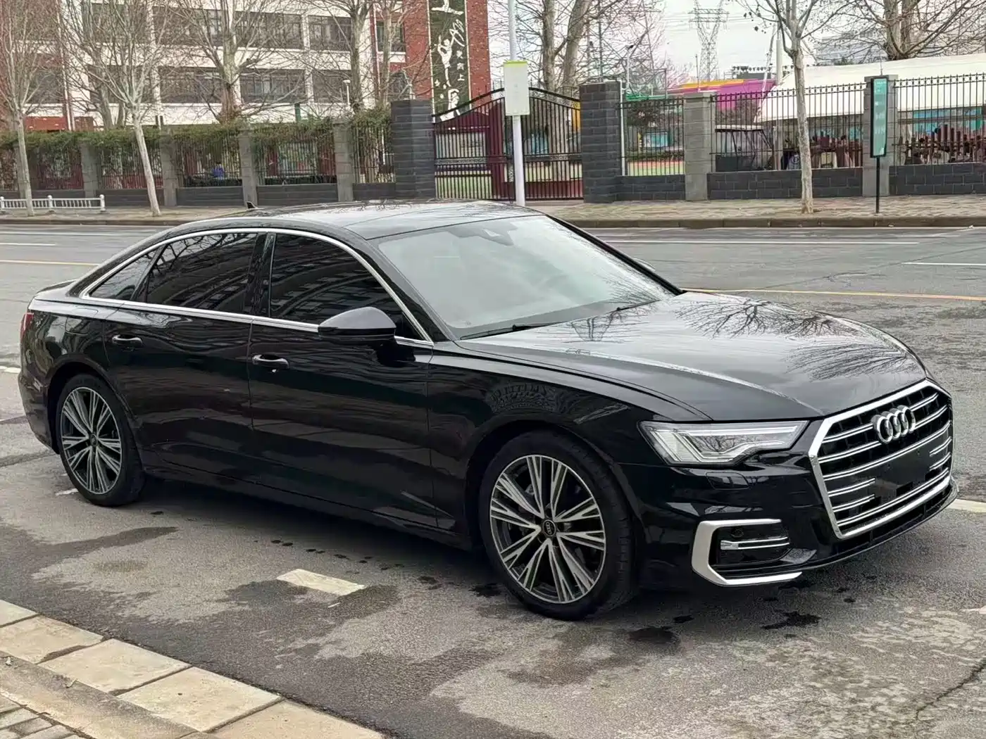 Audi A6L 2023 40 TFSI Luxury Dynamic фото 3