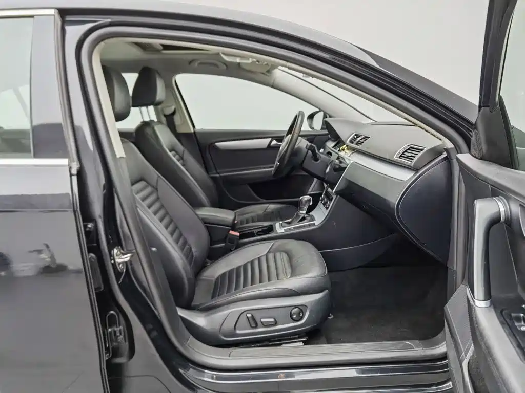 صورة 23 - Volkswagen Magotan