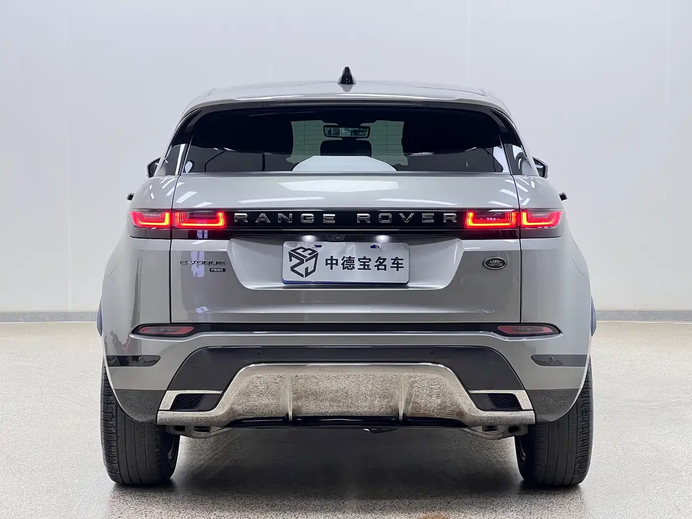 Land Rover Range Rover Evoque 2021 Range Rover Evoque L 249PS R-Dynamic HSE Luxury Edition фото 7