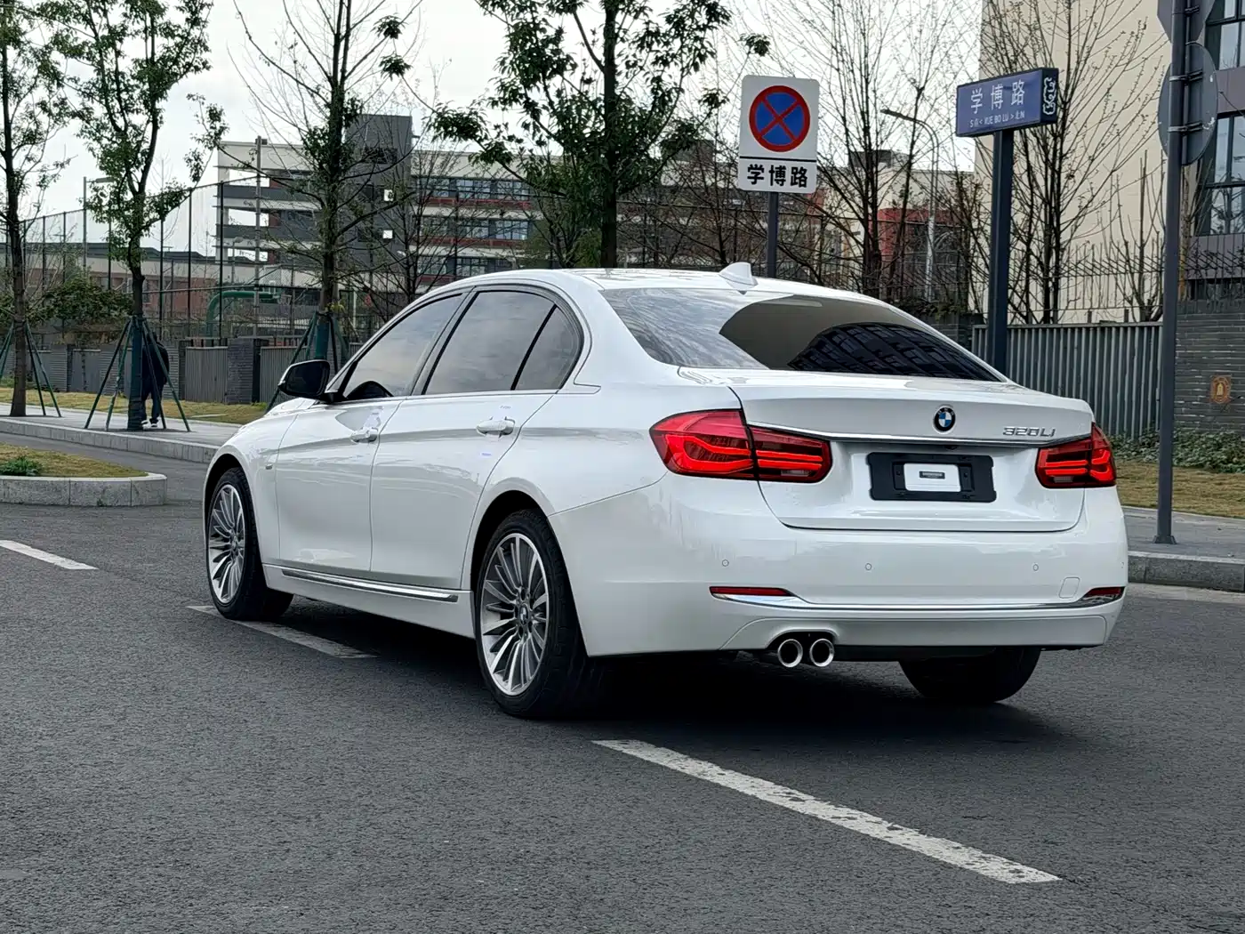 BMW 3 Series 2018 320Li Leading Luxury Package фото 7