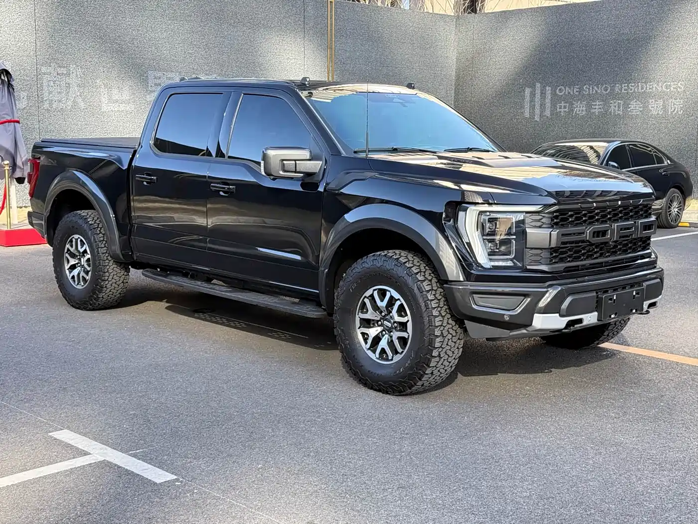 FORD F-150 RAPTOR