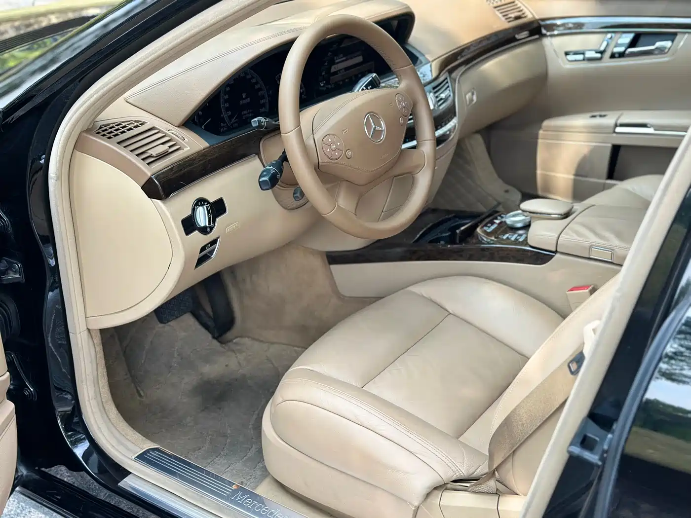 Mercedes-Benz S-Class 2012 S 300 L Luxury Grand Edition фото 9