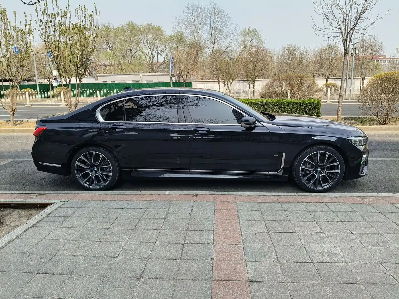 BMW 7 Series 2019 Facelift 740Li xDrive Executive M Sport Package фото 28