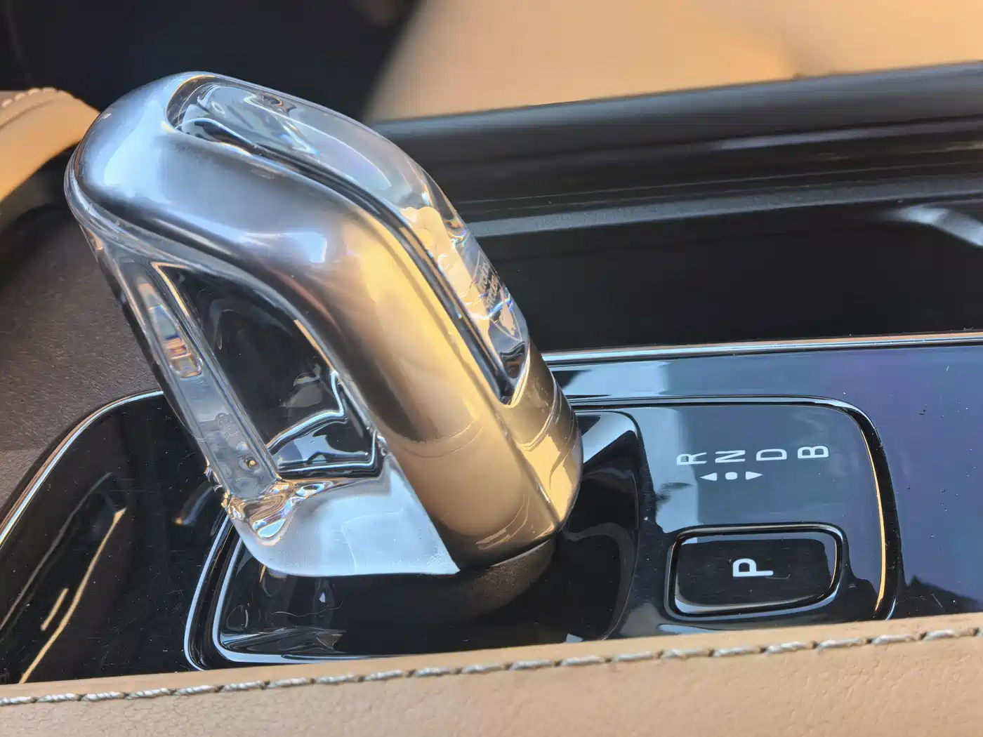 Volvo XC90 Plug-in Hybrid 2018 2017 T8 Twin Engine Excellence 7-seater