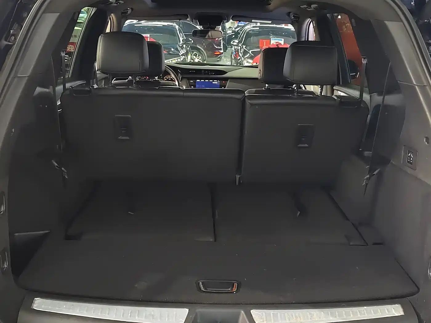 Cadillac XT6 2021 2.0T 7-Seater 2WD Trend Edition фото 14