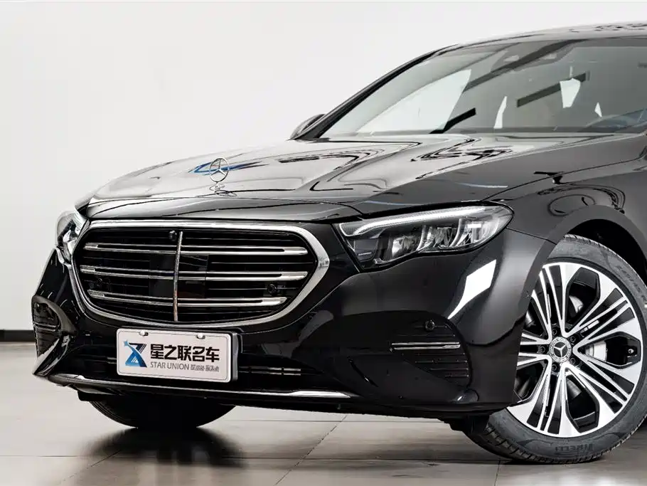 Mercedes-Benz E-Class 2026 E 300 L Luxury фото 3