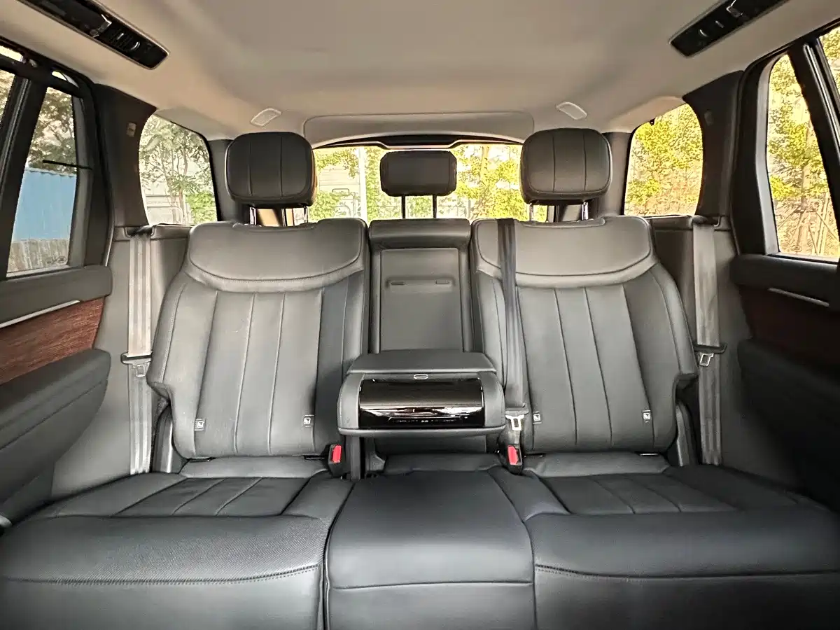 Фото 38 - Land Rover Range Rover