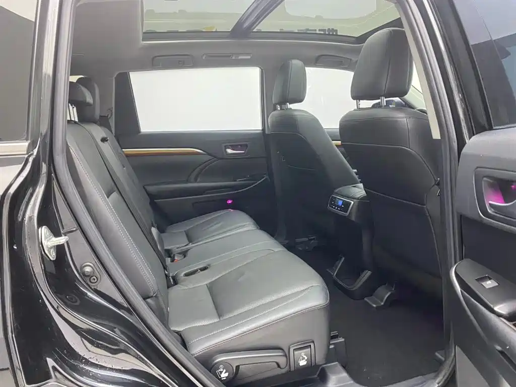 Toyota Highlander 2021 2.0T AWD Luxury 7-Seater фото 23