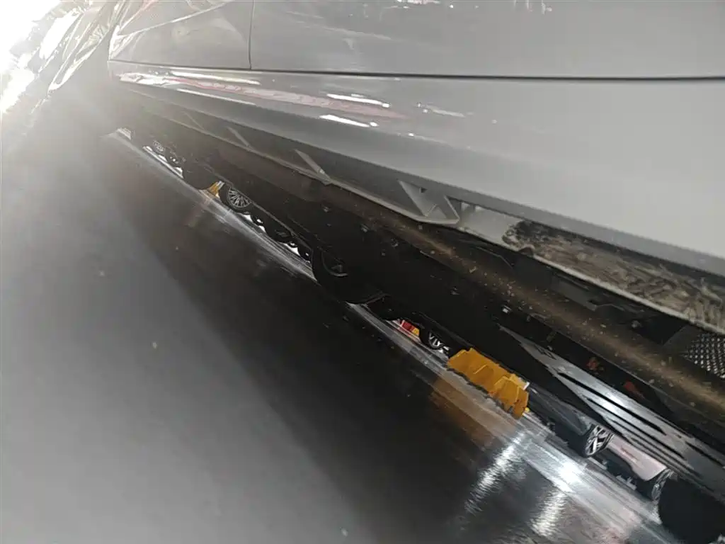 Geely Galaxy Galaxy A7 2025 EM-i 150km Premium Edition фото 18