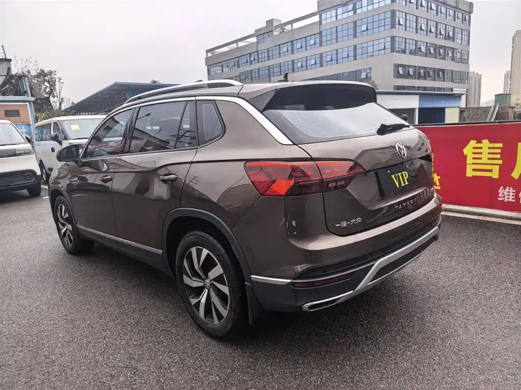 Volkswagen Tayron 2021 330TSI 2WD Luxury Smart Connect Edition фото 6