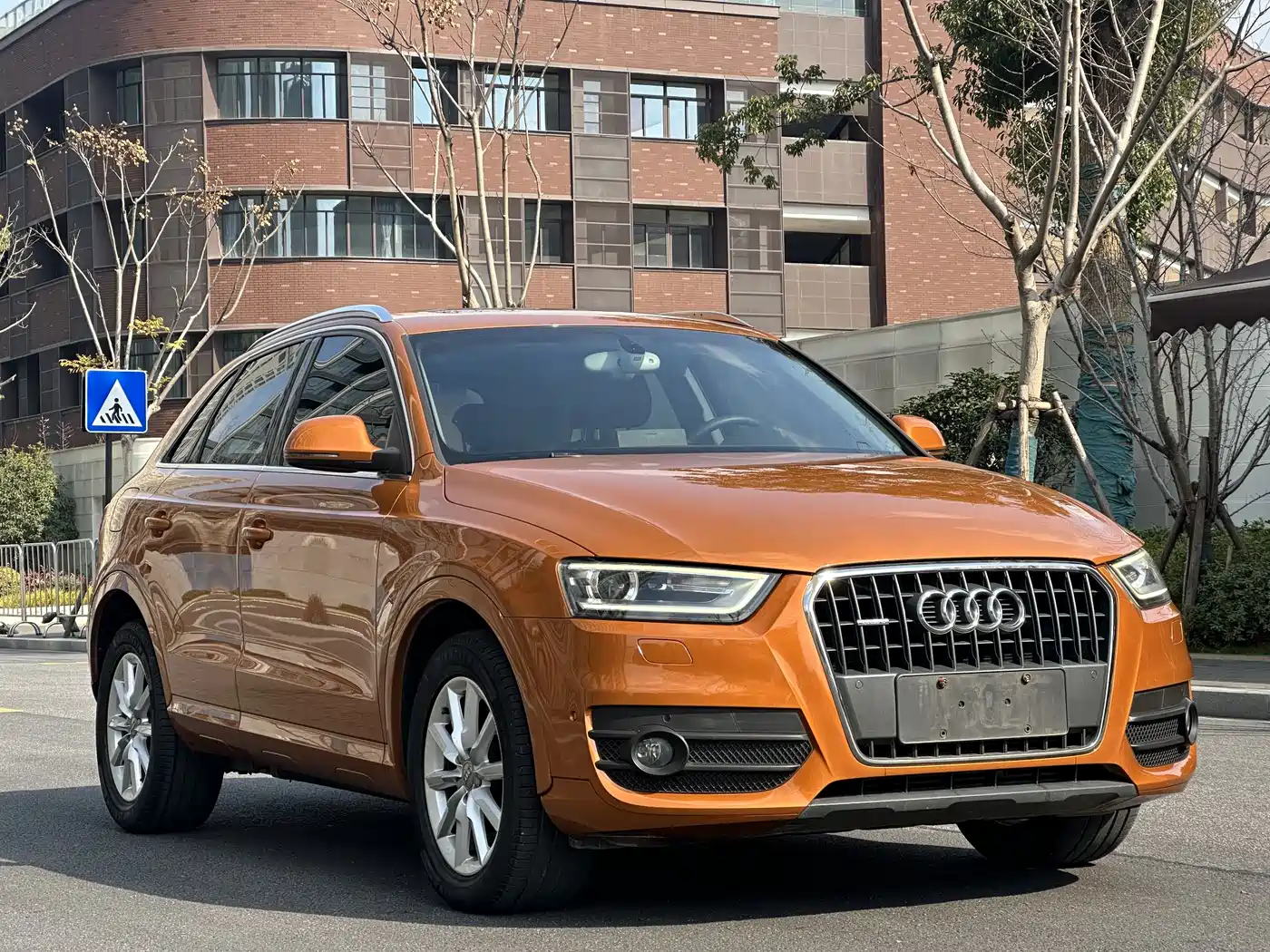 Audi Q3 (Import) 2012 35 TFSI quattro Comfort фото 3