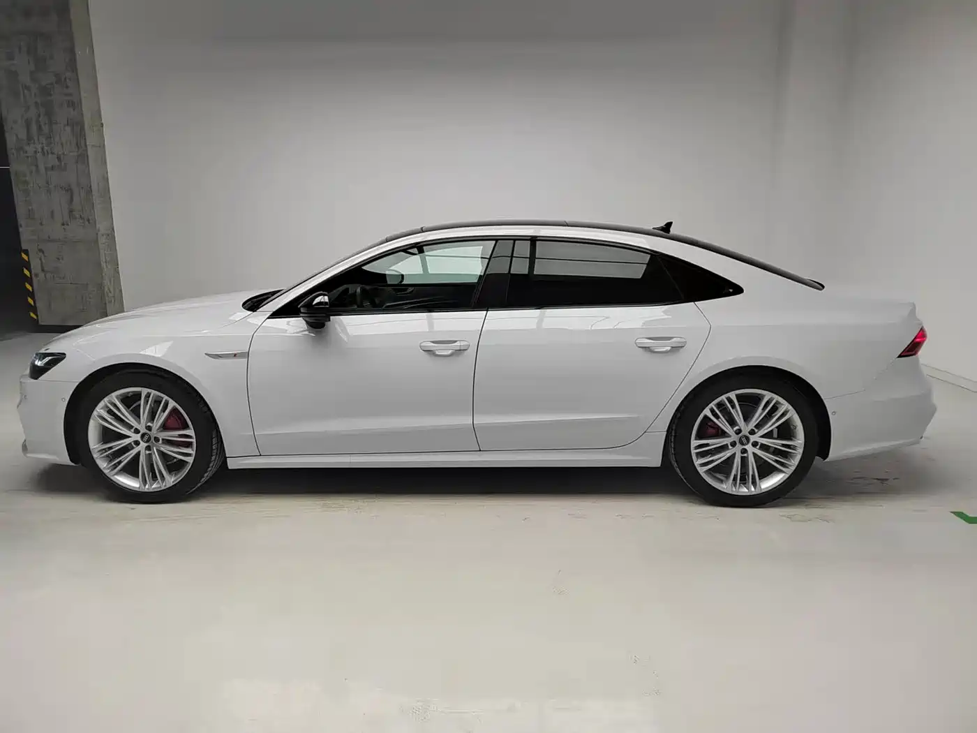 AUDI A7L