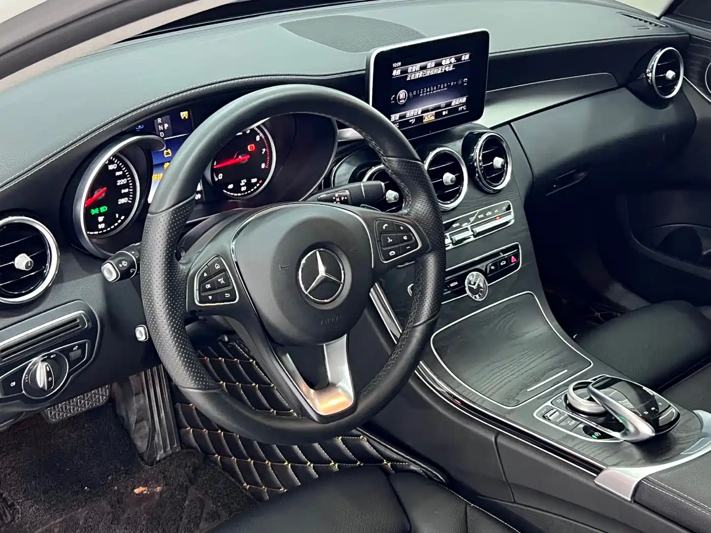Mercedes-Benz C-Class 2017 C 200 L Sport фото 14