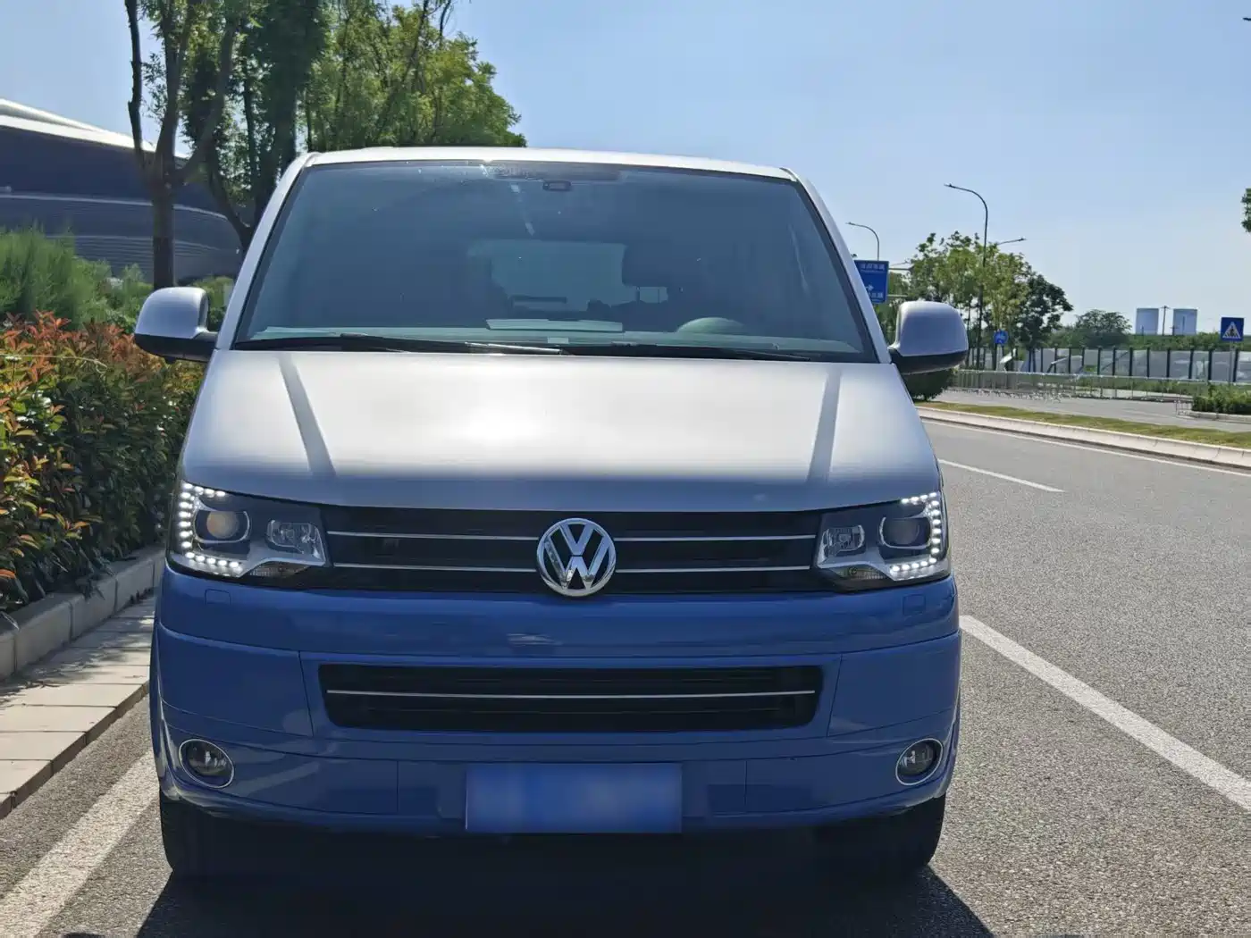Volkswagen Multivan 2015 2012 2.0TSI 2WD Luxury Edition