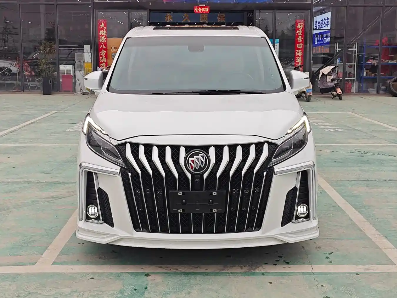 Buick GL8 2018 ES 28T Luxury Type China VI фото 2