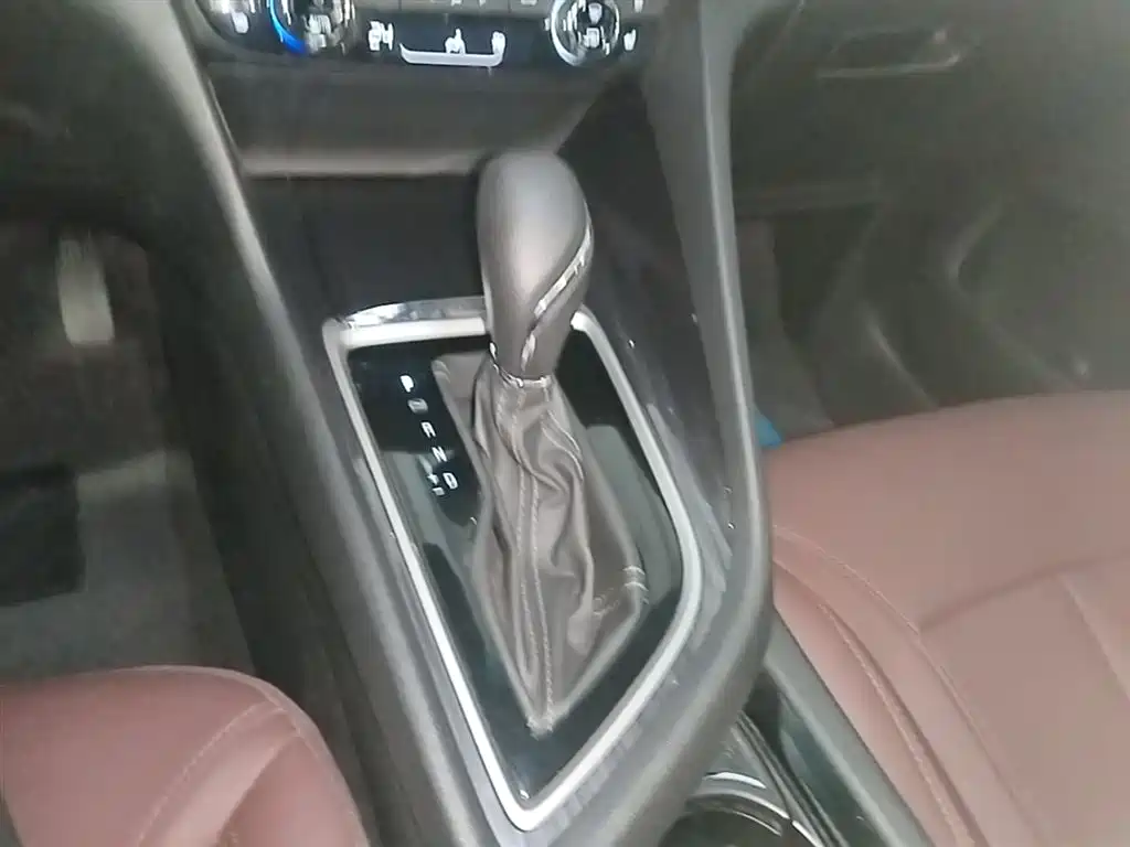 Buick GL6 2019 18T 6-seat Connected Premium China VI фото 14
