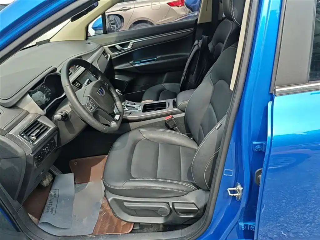 Geely Emgrand GS 2016 2016 Elegance Edition 1.3T Automatic Premium