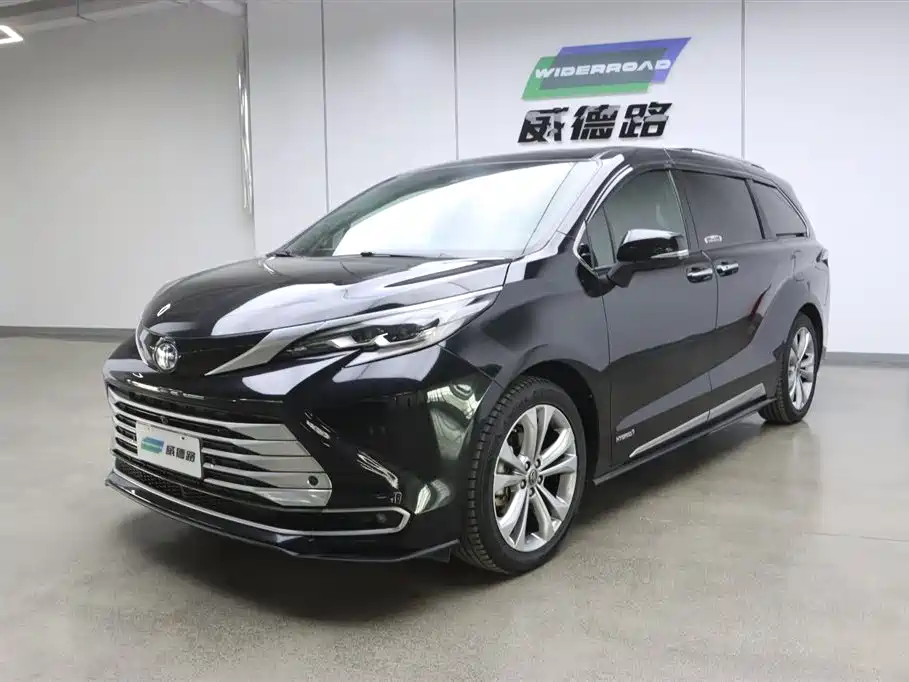 Toyota Sienna 2021 2.5L Hybrid Platinum Edition