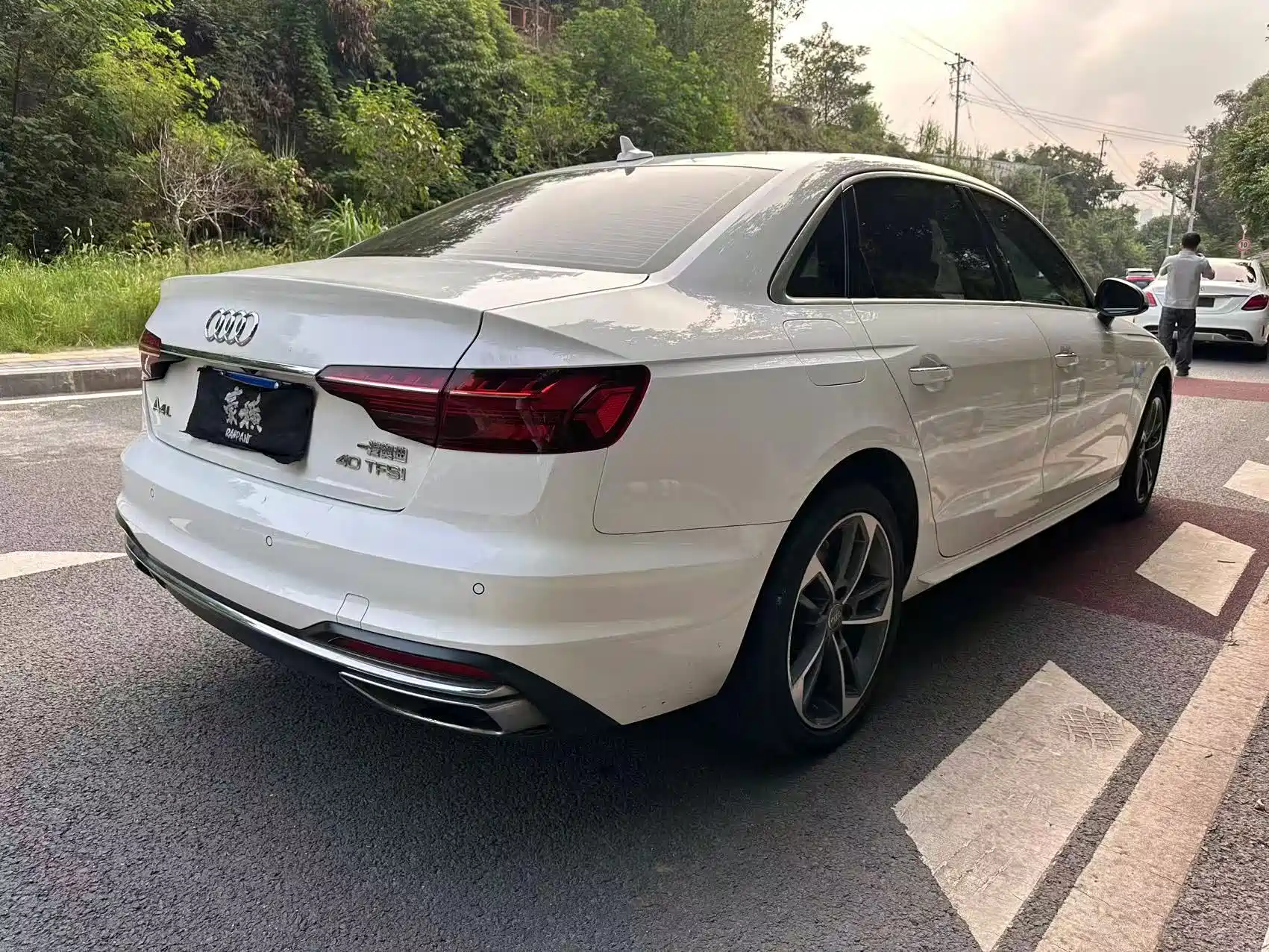 Photo 15 - Audi A4L