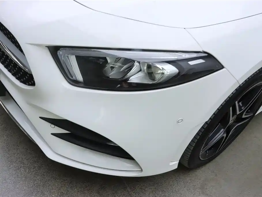 Mercedes-Benz A-Class 2019 A 200 L Sport Sedan фото 32