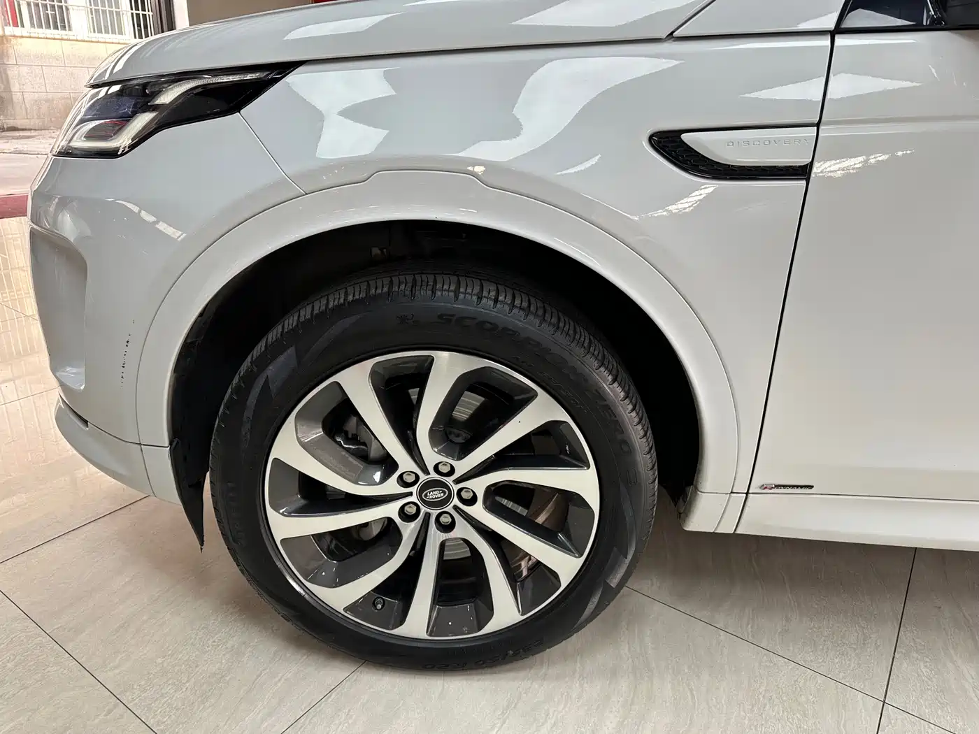 Land Rover Discovery Sport 2020 249PS R-Dynamic Performance фото 15
