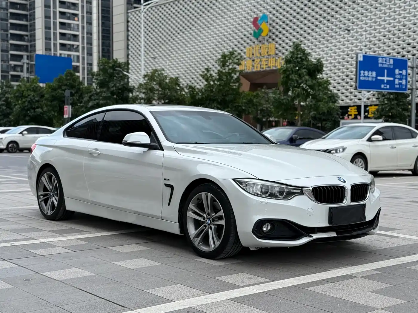 BMW 4 Series 2014 428i xDrive Sport Design Package фото 3