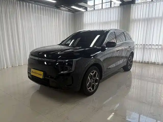  Jetour Shanhai Jetour Shanhai L7 PLUS 2025 Base Model 7-Seater