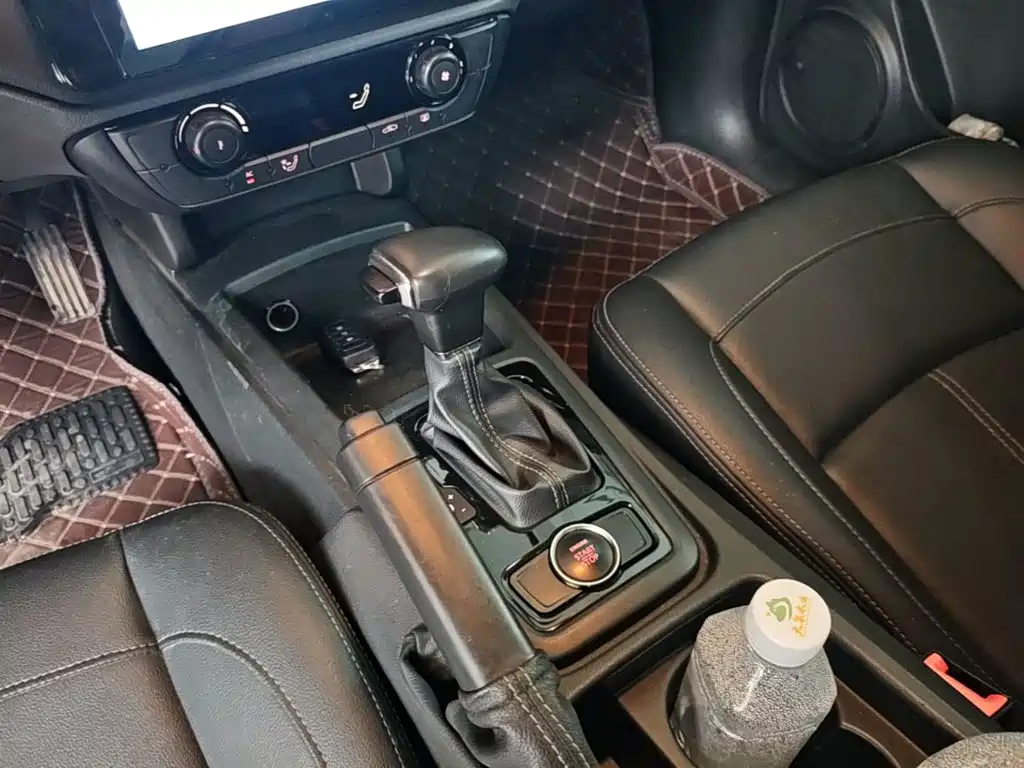 Qoros 3 2019 2018 Sedan 1.6L Auto Leading