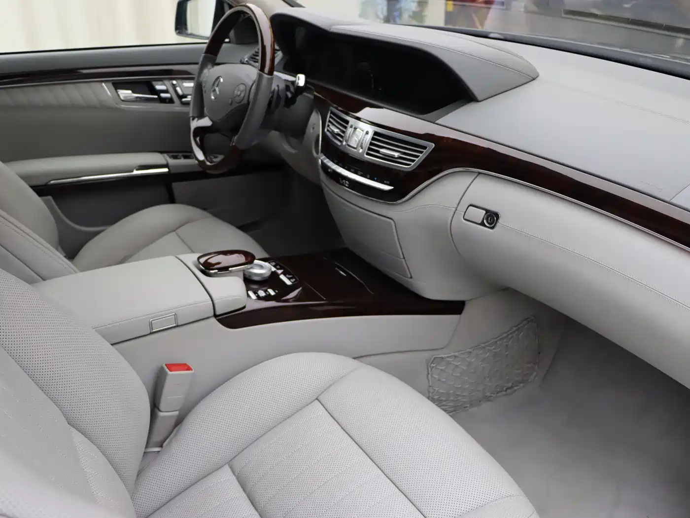 Mercedes-Benz S-Class 2010 S 600 L фото 9
