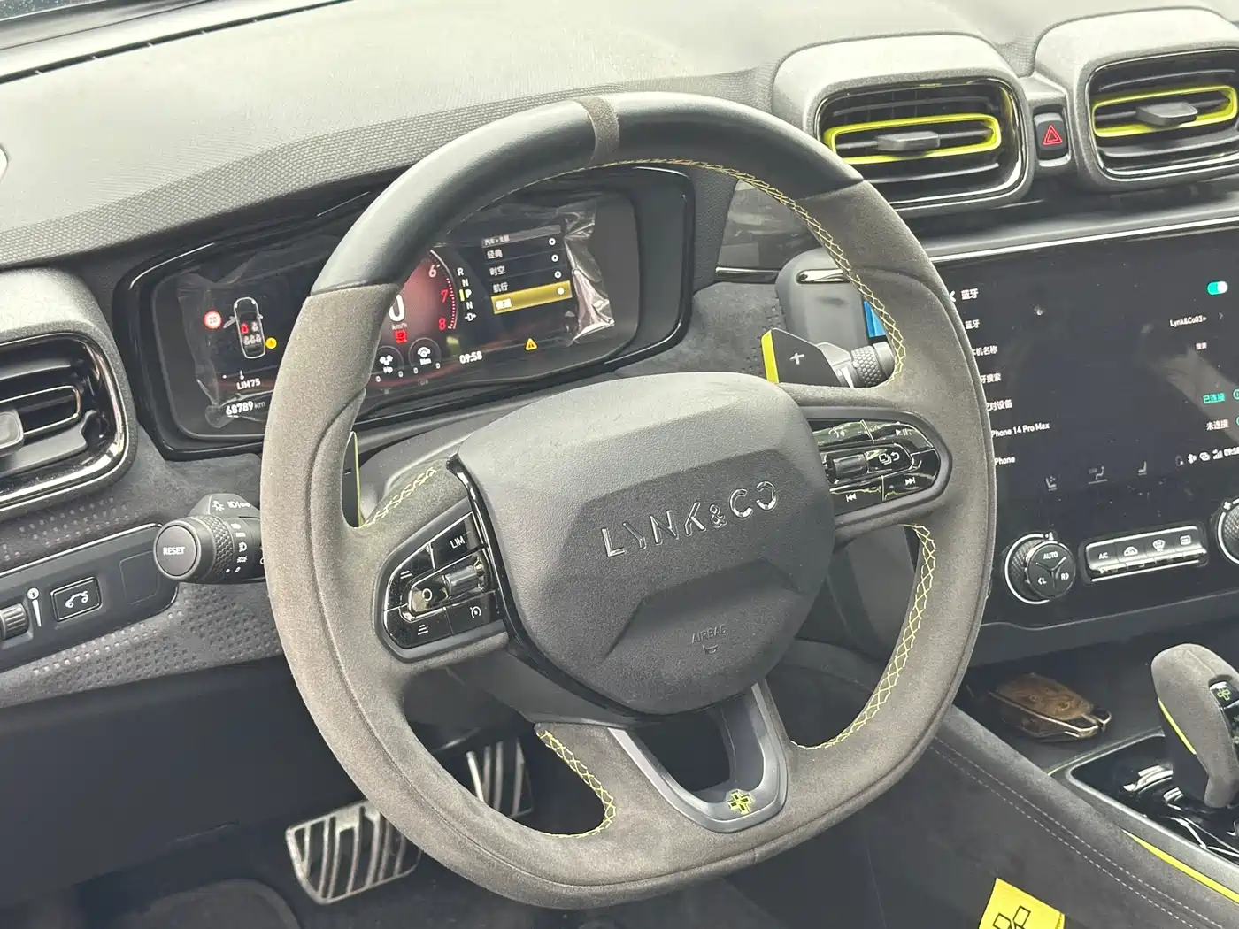 Lynk & Co 03 2021 03+ 2.0TD Auto Wind Rider Edition фото 13