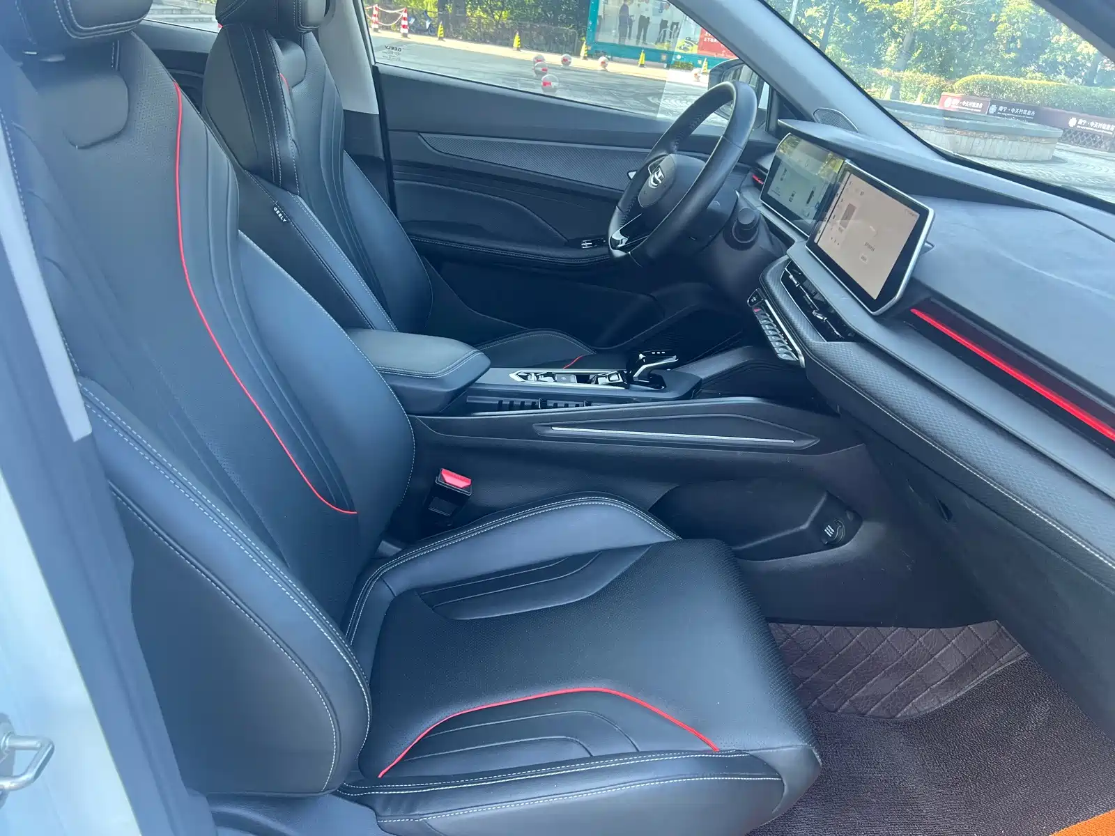 Фото 5 - Geely Binrui