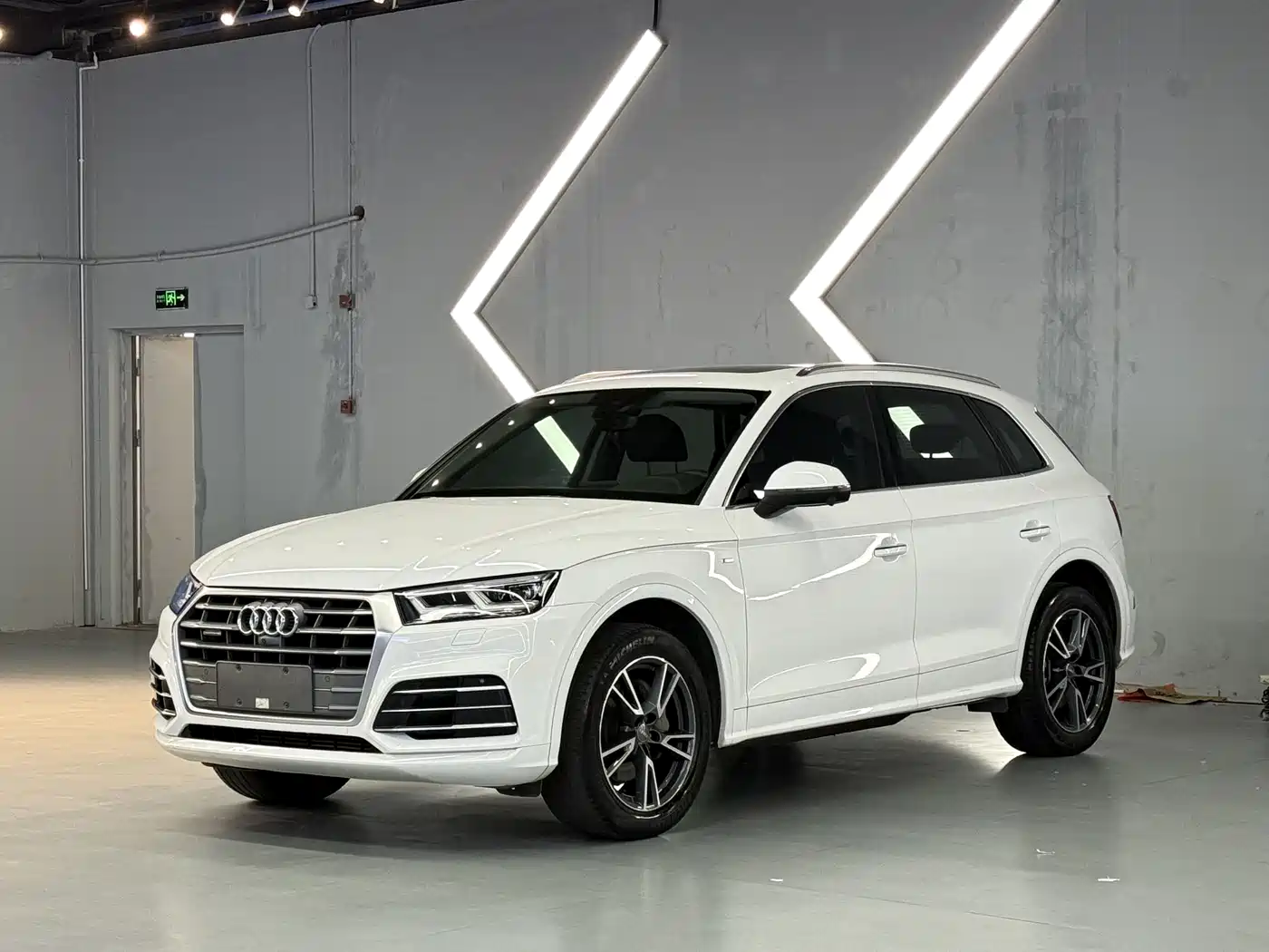Audi Q5L 2018 40 TFSI Premium Fashion China VI
