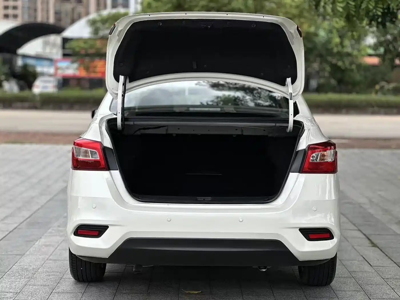 Nissan SYLPHY, миниатюра 15