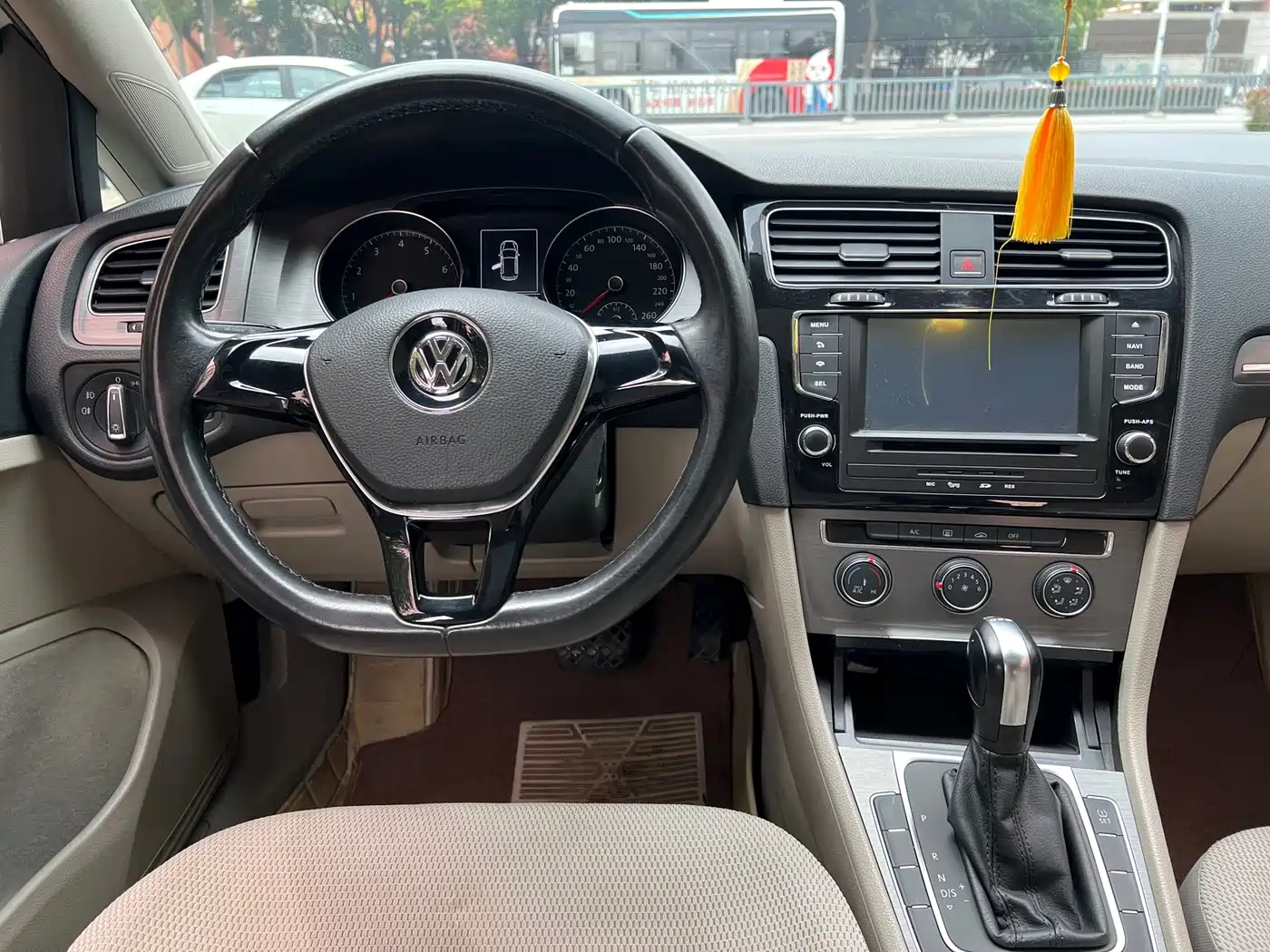Volkswagen Golf 2015 1.4TSI Automatic Comfort фото 10