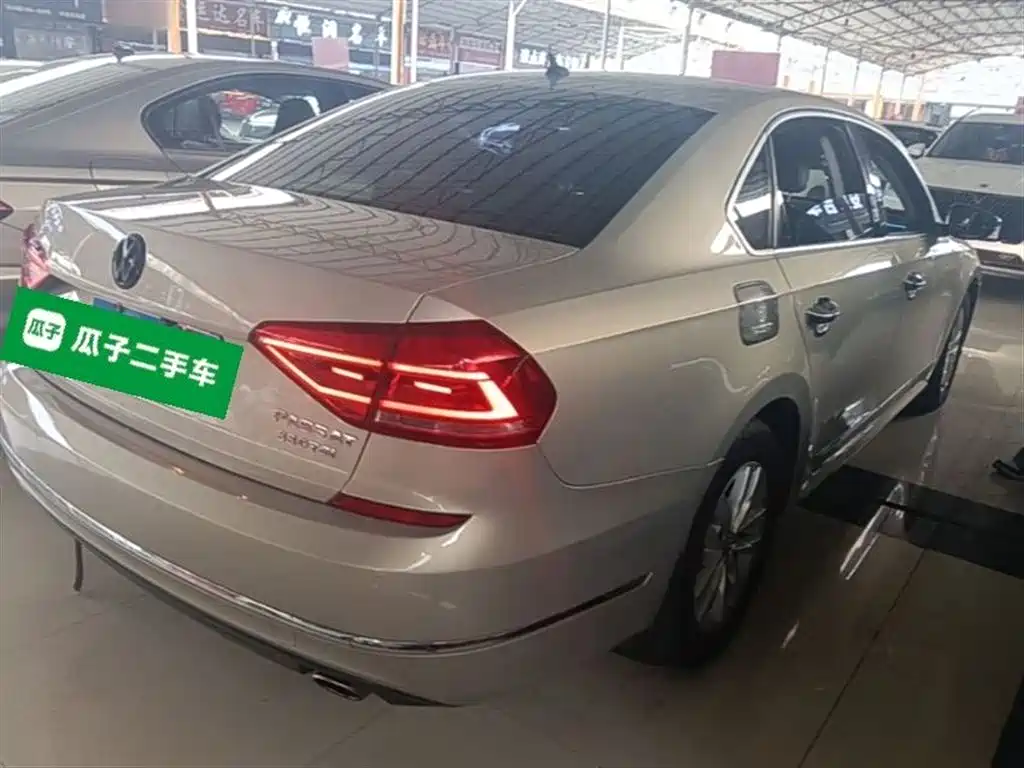 Volkswagen Passat 2016 330TSI DSG Honor Edition фото 7