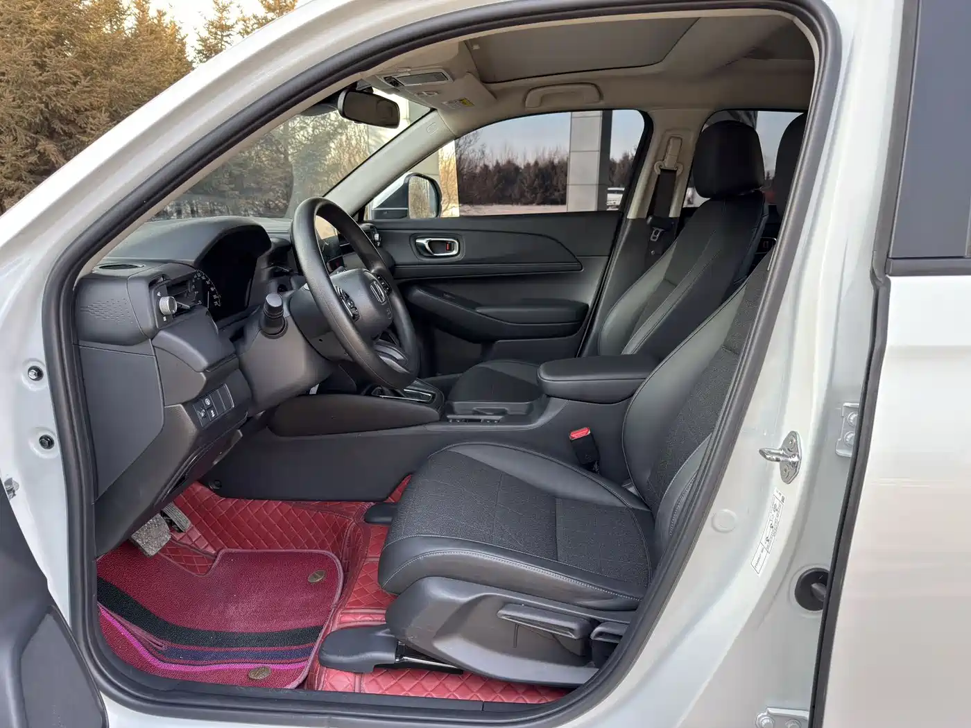 Honda Vezel 2024 2023 1.5L CVT Pioneer Edition