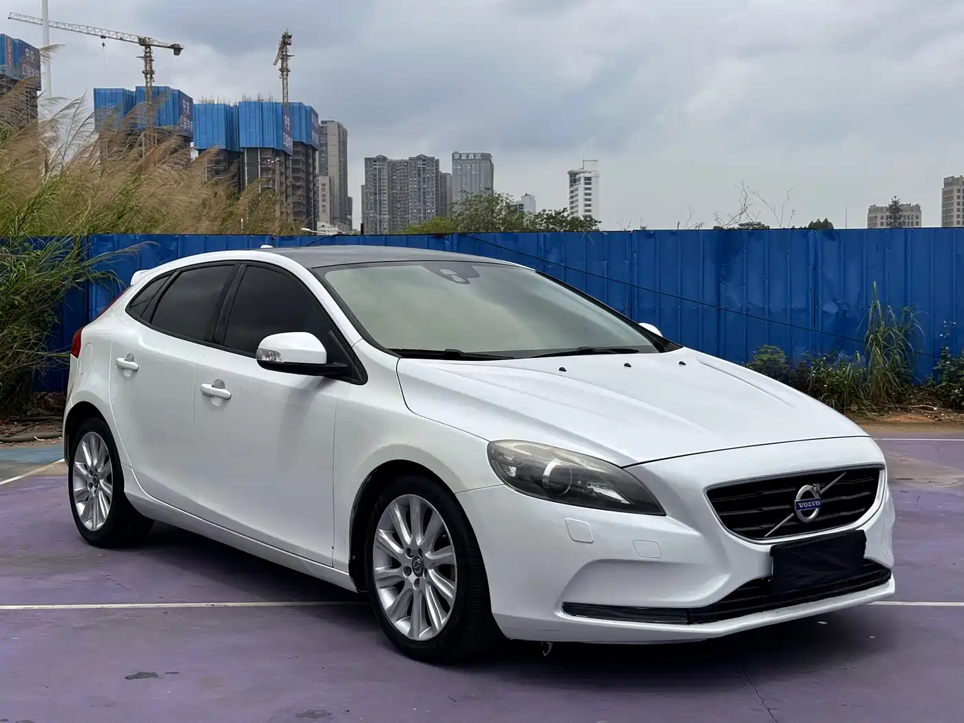 Фото 3 - Volvo V40