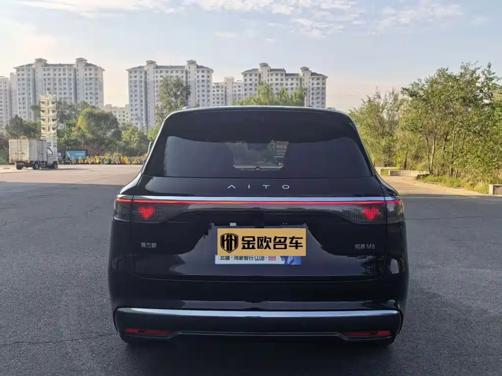 Aito AITO M8 2025 2025 Extended Range Ultra 53.4kWh 6-Seater
