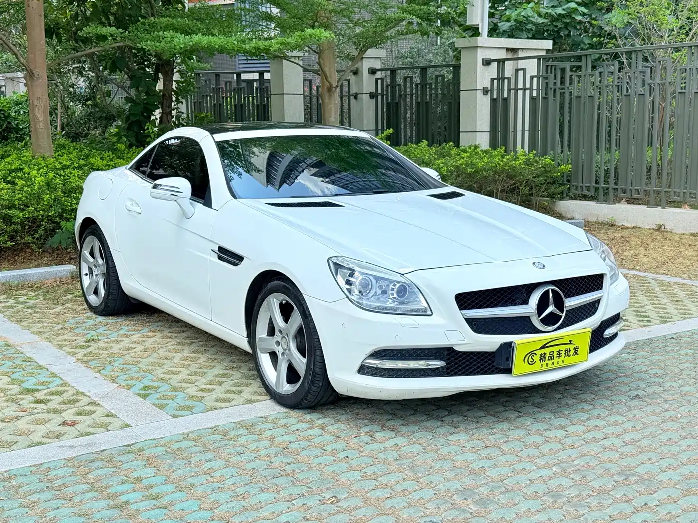 Mercedes-Benz SLK-Class 2015 2011 SLK 200 Fashion