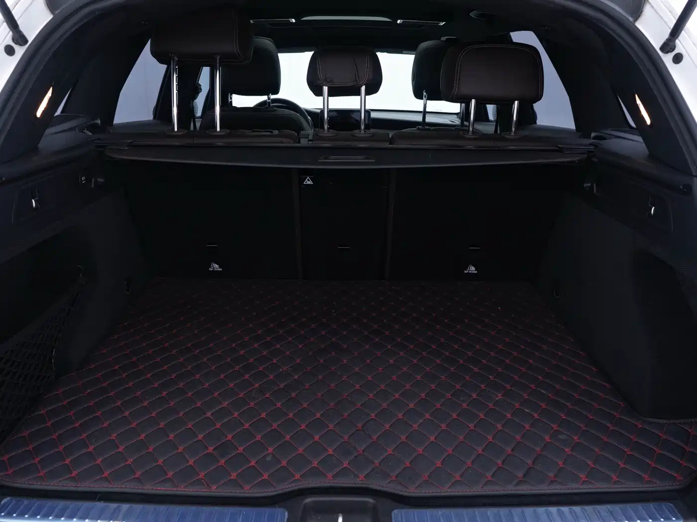 Mercedes-Benz GLC 2022 Facelift GLC 260 L 4MATIC Luxury Model фото 16
