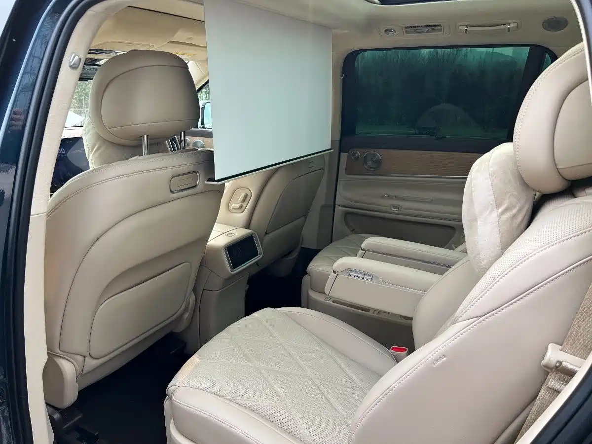AITO Wenjie AITO M9 2025 Extended Range Ultra 52kWh 6-Seater фото 14