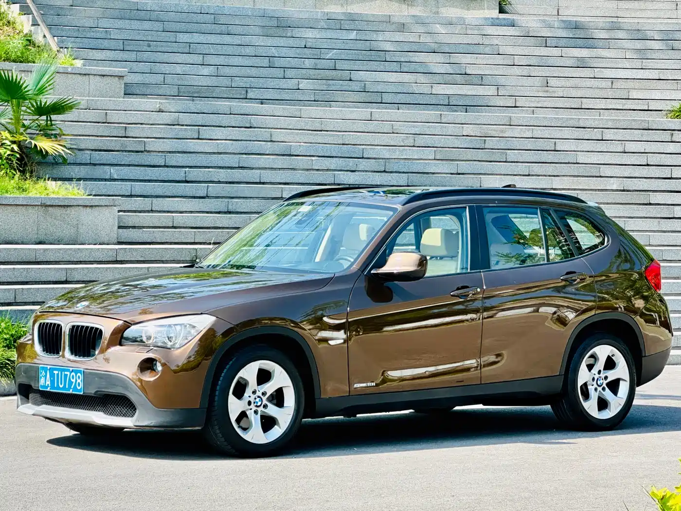 BMW X1 (Import) 2012 sDrive18i Luxury фото 3