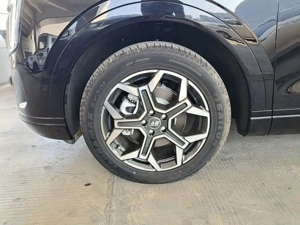 Jetour Shanhai L7 PLUS 2026 2025 Base 5-Seater