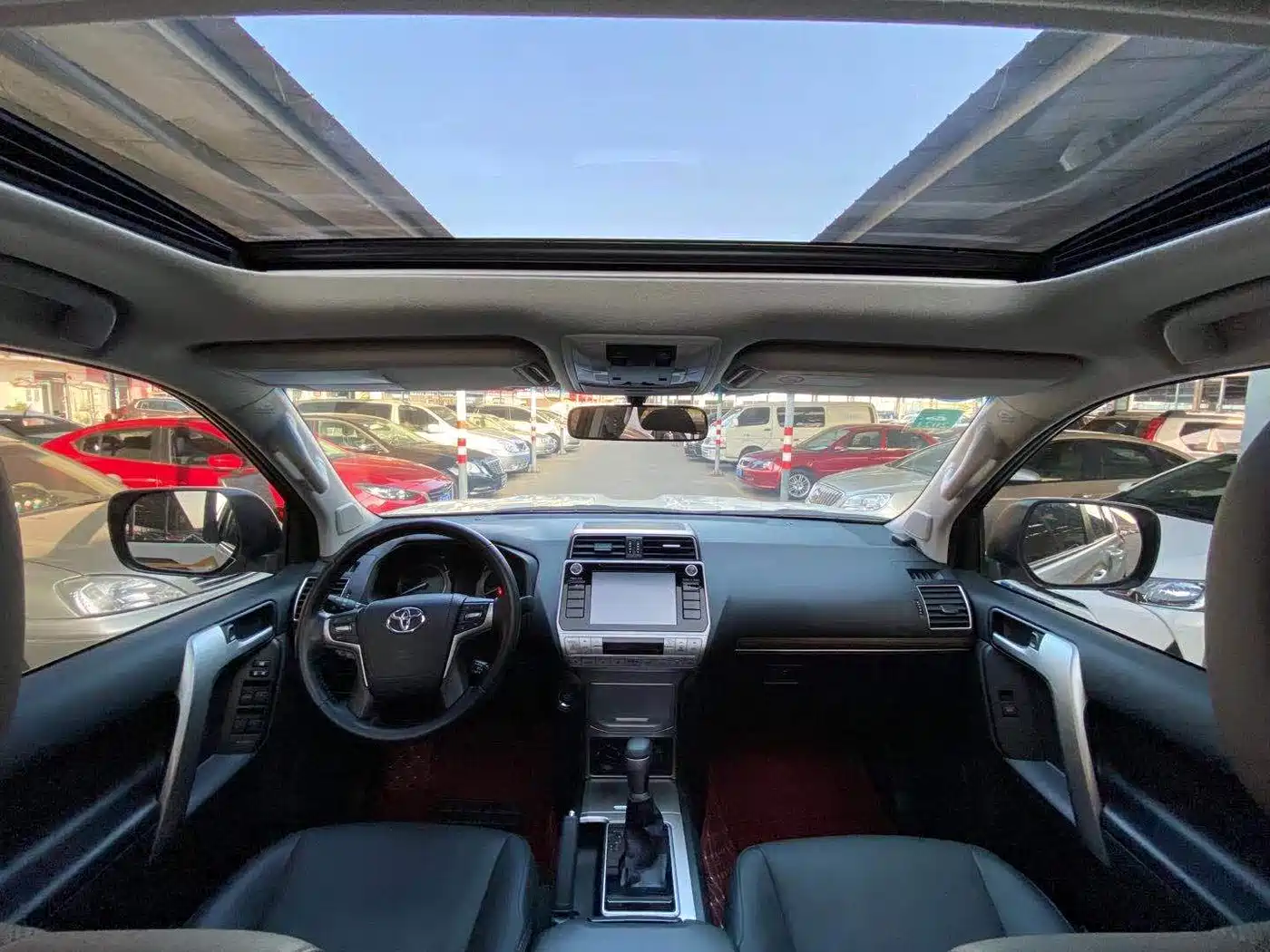 Toyota Prado 2019 3.5L Automatic TX-L Zunxiang Edition фото 4