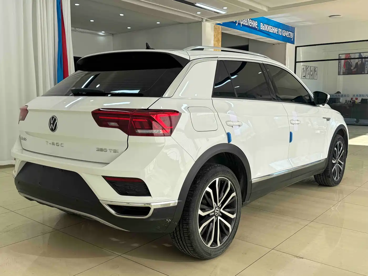 Volkswagen T-ROC 2021 280TSI DSG 2WD Comfort Smart Connect Edition фото 6