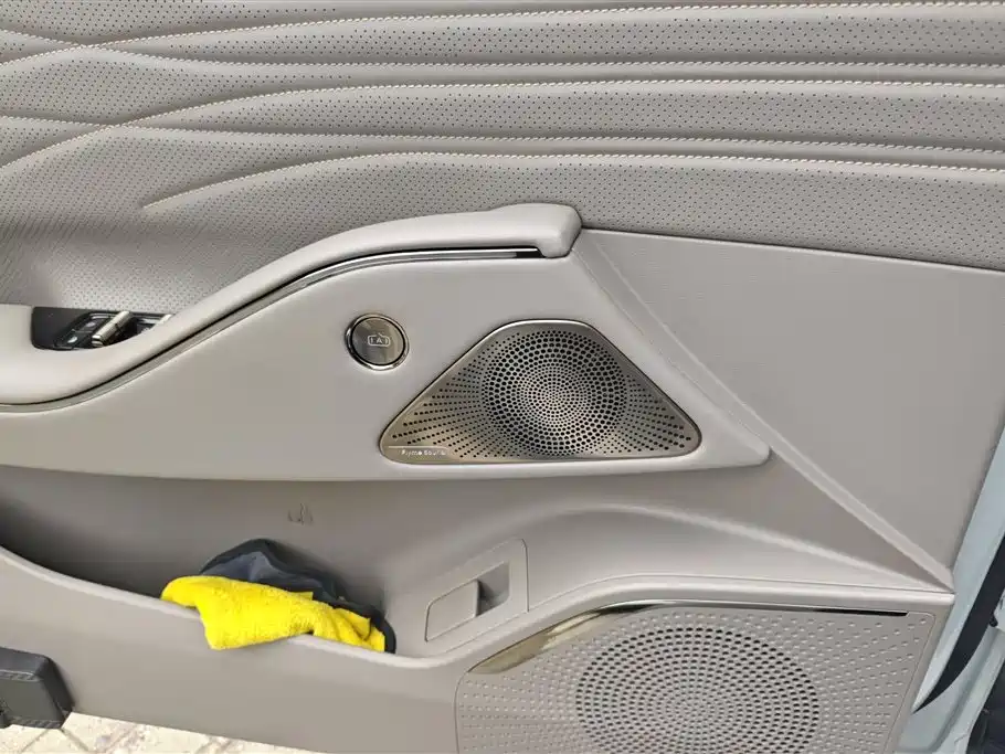 GEELY GALAXY GALAXY SPARKLE 8