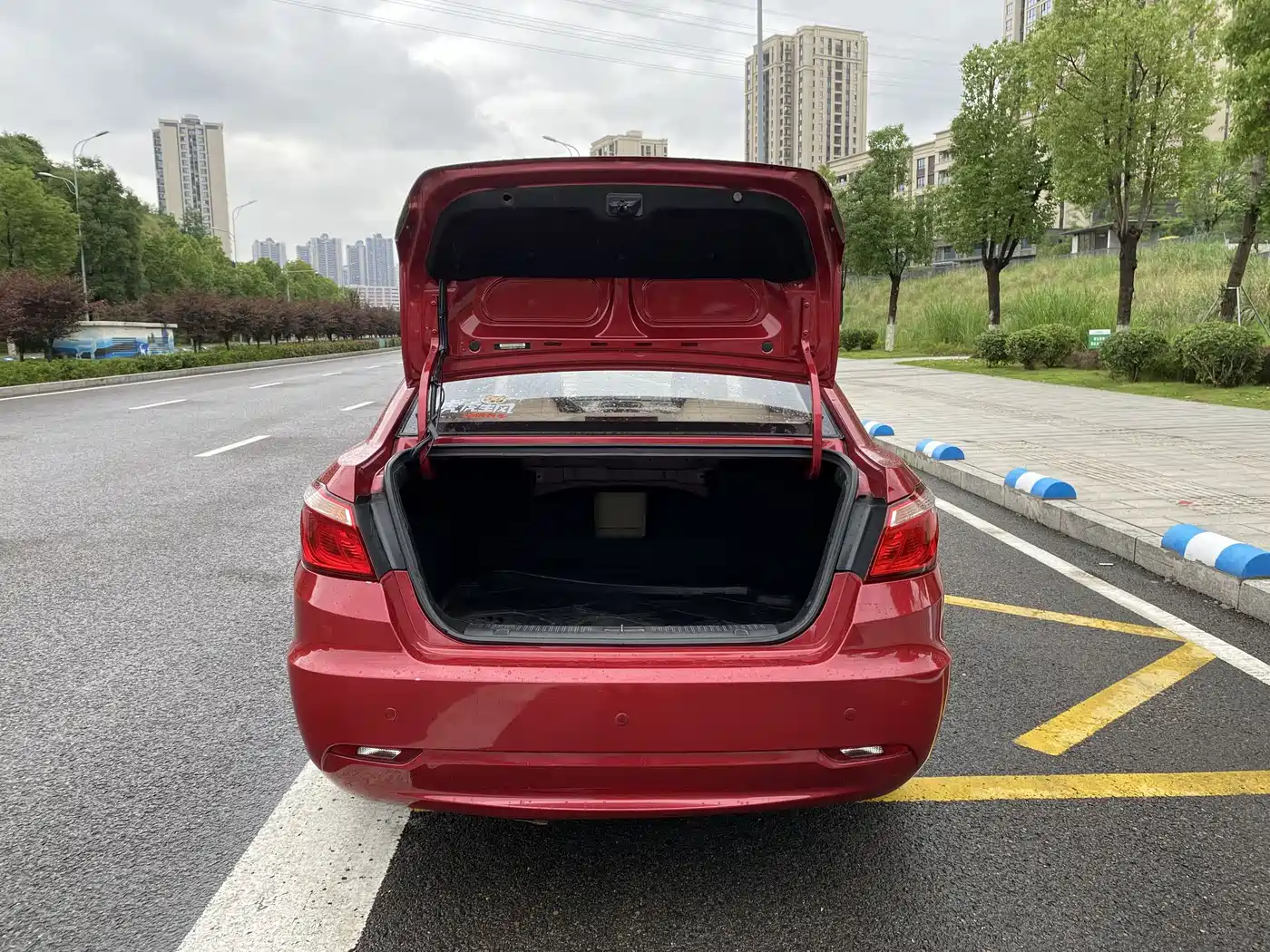 Photo 13 - Changan Eado