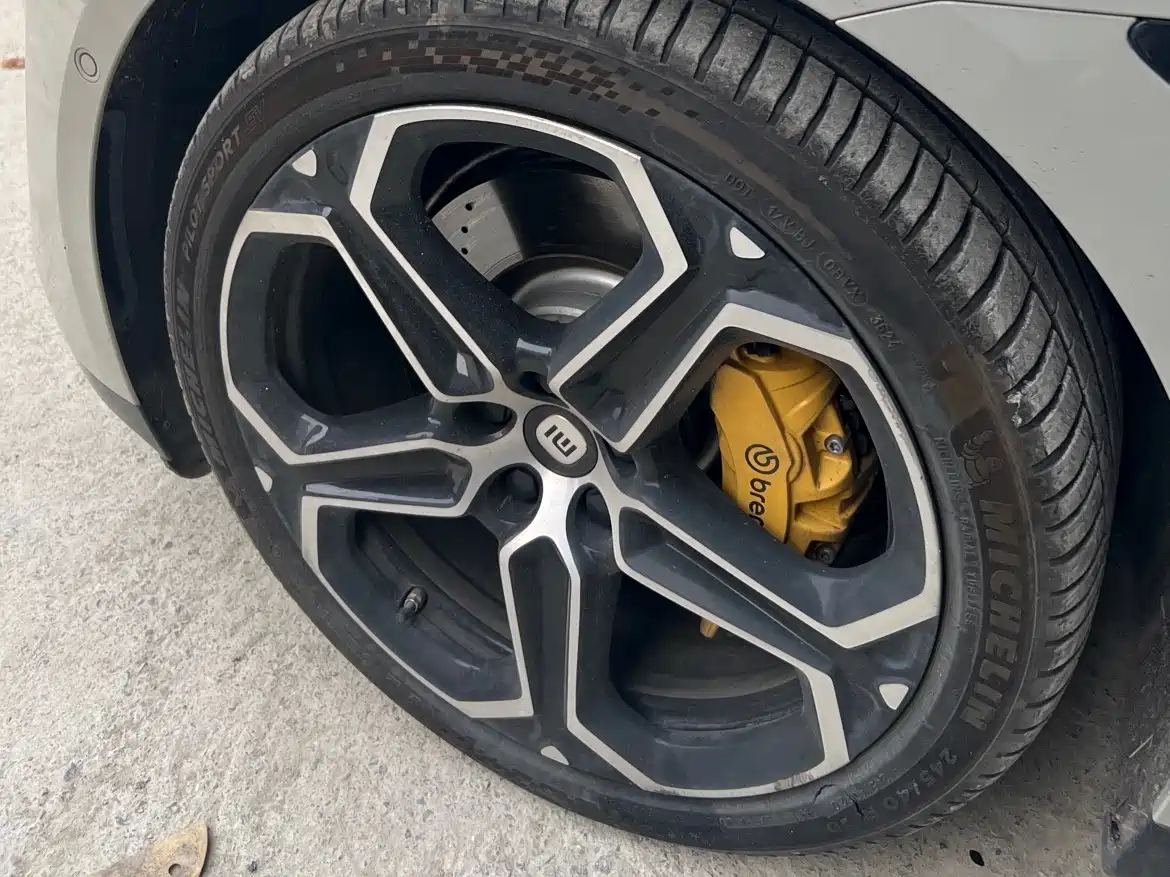 XIAOMI CAR XIAOMI SU7