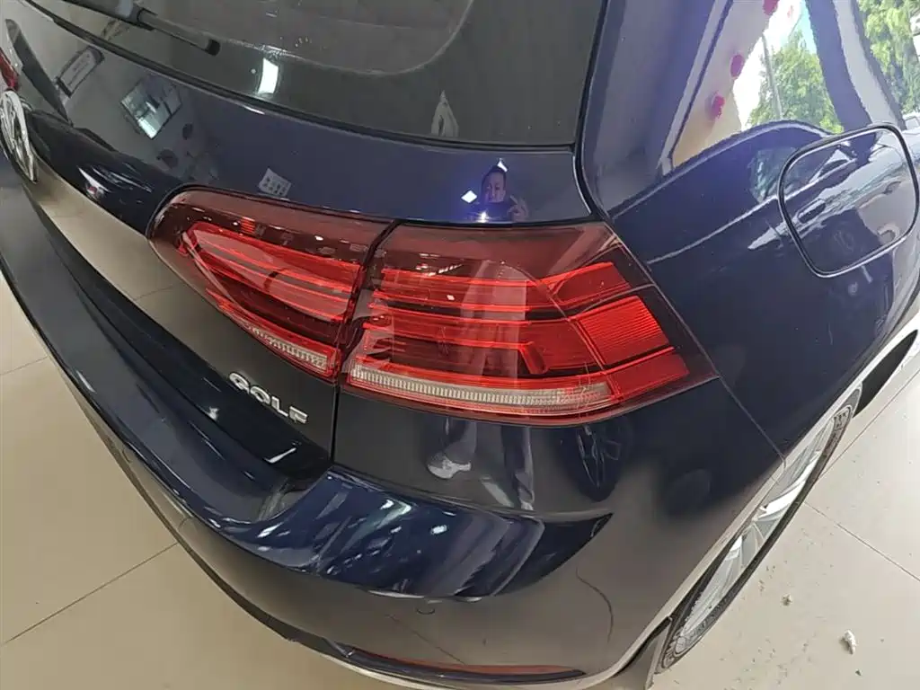 Volkswagen Golf 2018 1.6L Automatic Comfort фото 8
